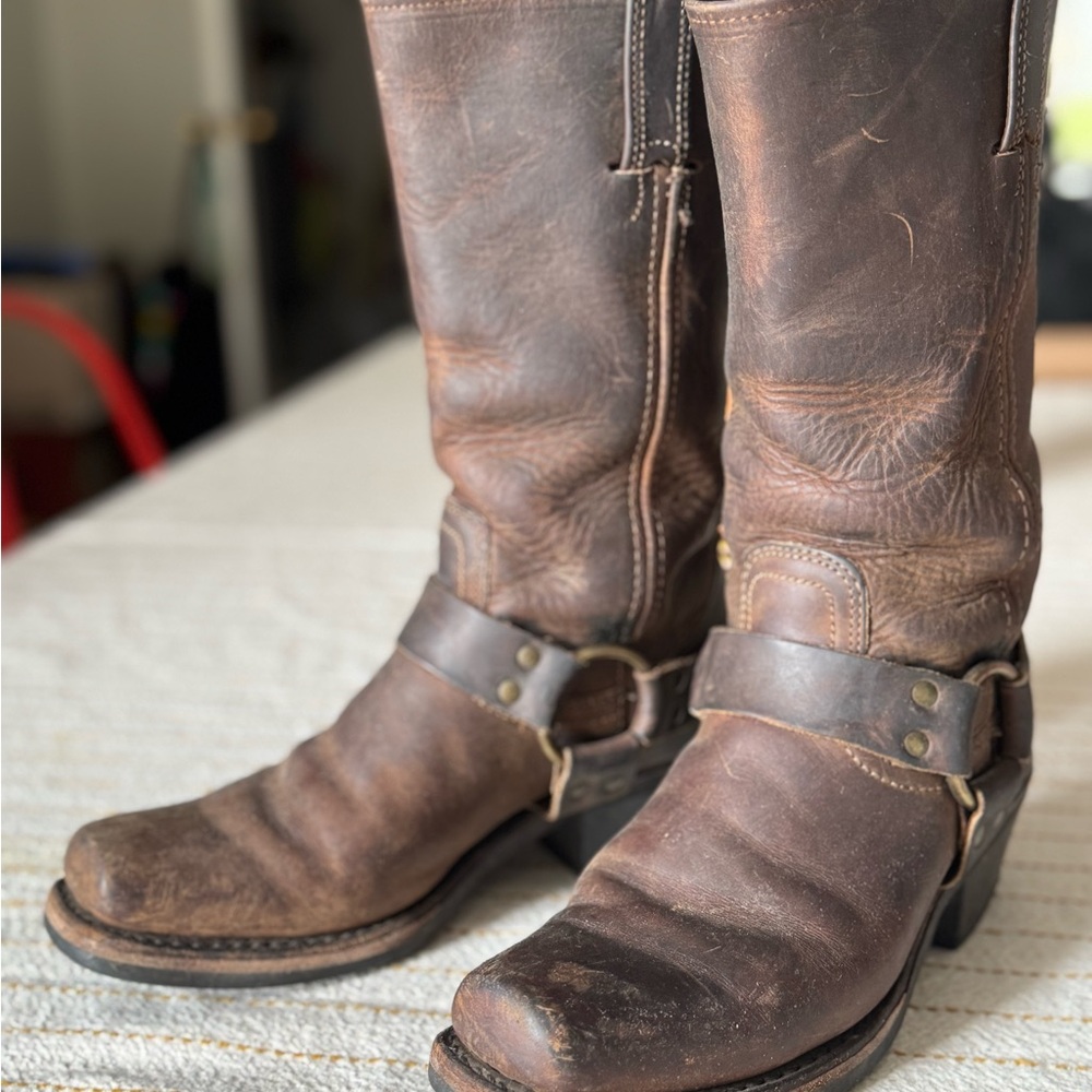 Frye 12R Women’s Harness Boots brown